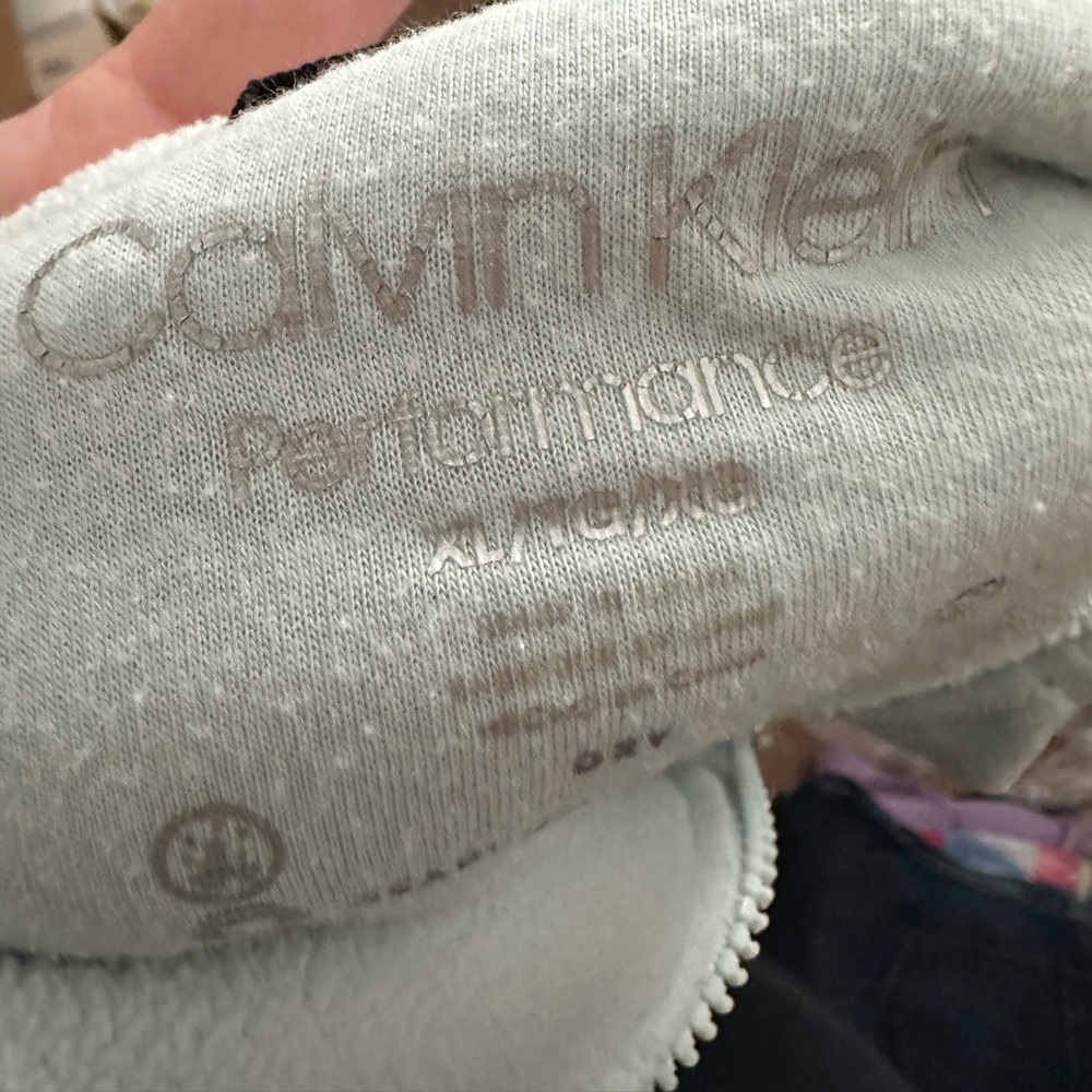 Calvin Klein Performance Jacket - Size XL. - Picture 4 of 4